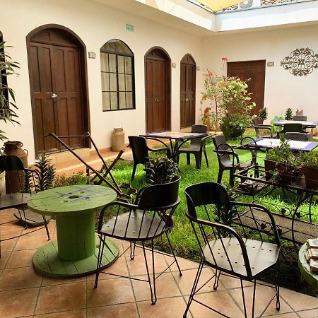 Hostal Las Puertas Santa Ana Bagian luar foto