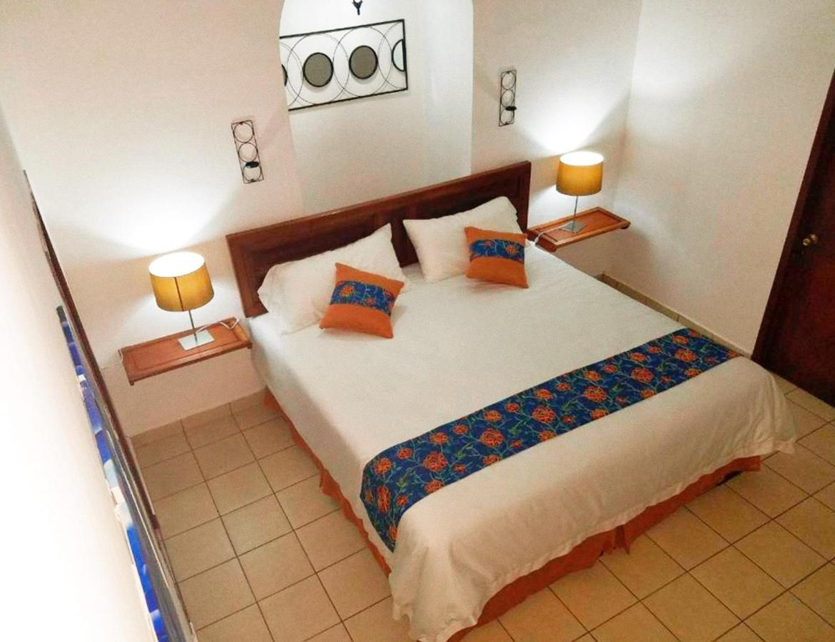 Hostal Las Puertas Santa Ana Bagian luar foto