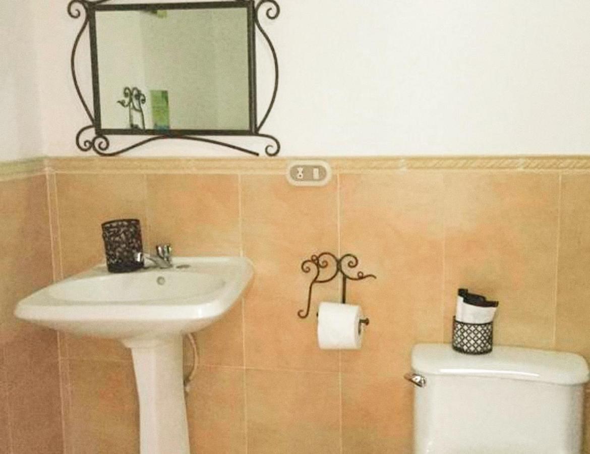Hostal Las Puertas Santa Ana Bagian luar foto