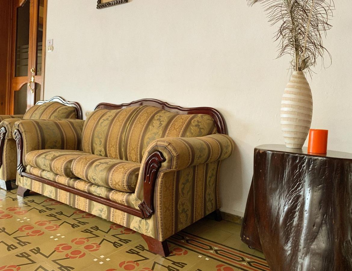 Hostal Las Puertas Santa Ana Bagian luar foto